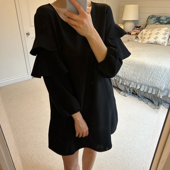 Classic black oversized long sleeve dress with pockets never worn size medium - Picture 2 of 6